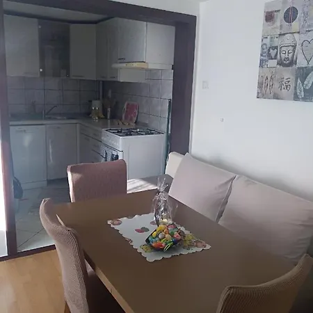Apartman Ris Gorski Kotar Crni Lug Delnice Exterior photo